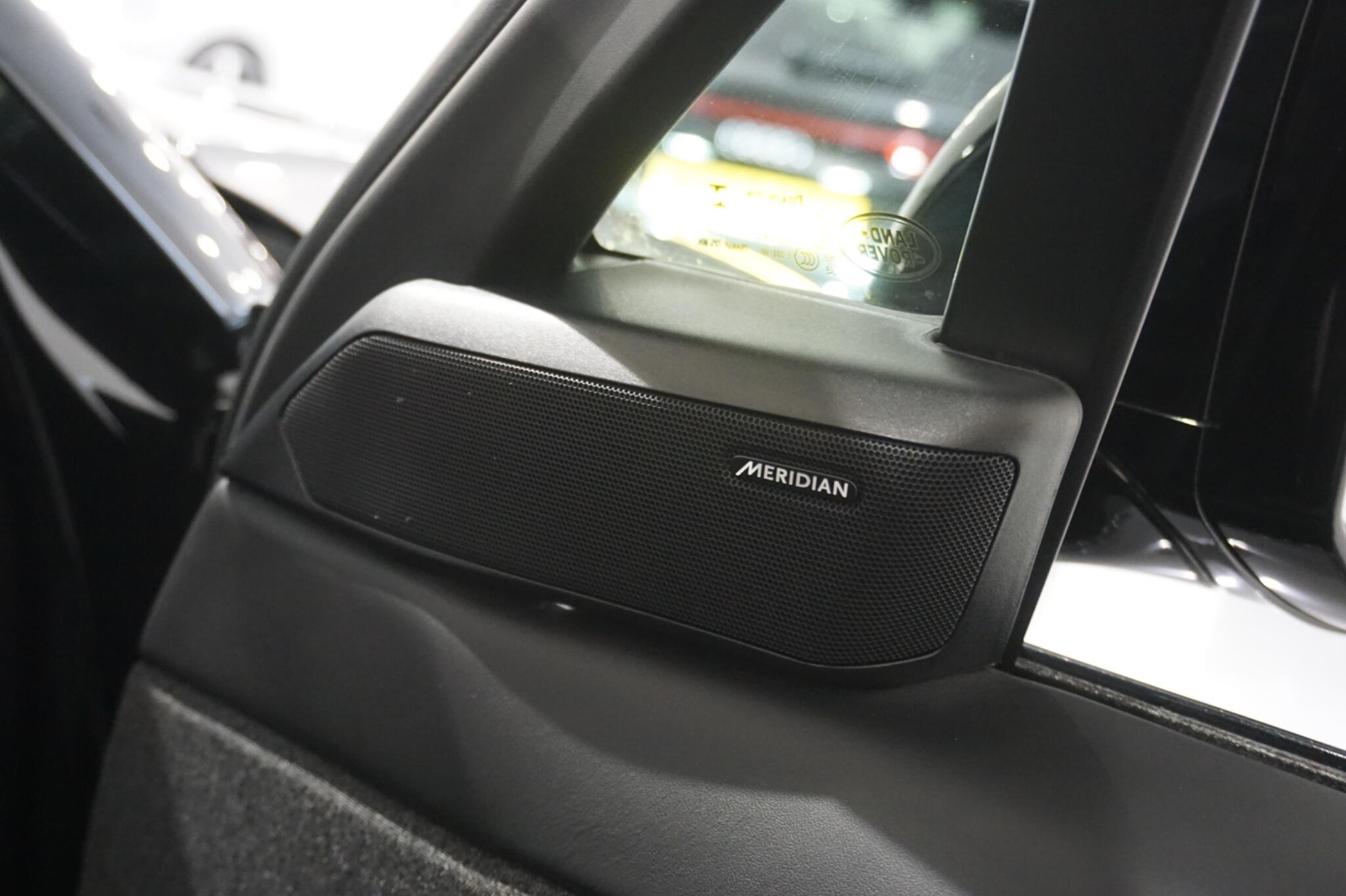 Land Rover Range Rover Sport 3.0 D300 MHEV Dynamic SE SUV 5dr Diesel Auto 4WD Euro 6 (s/s) (300 ps)